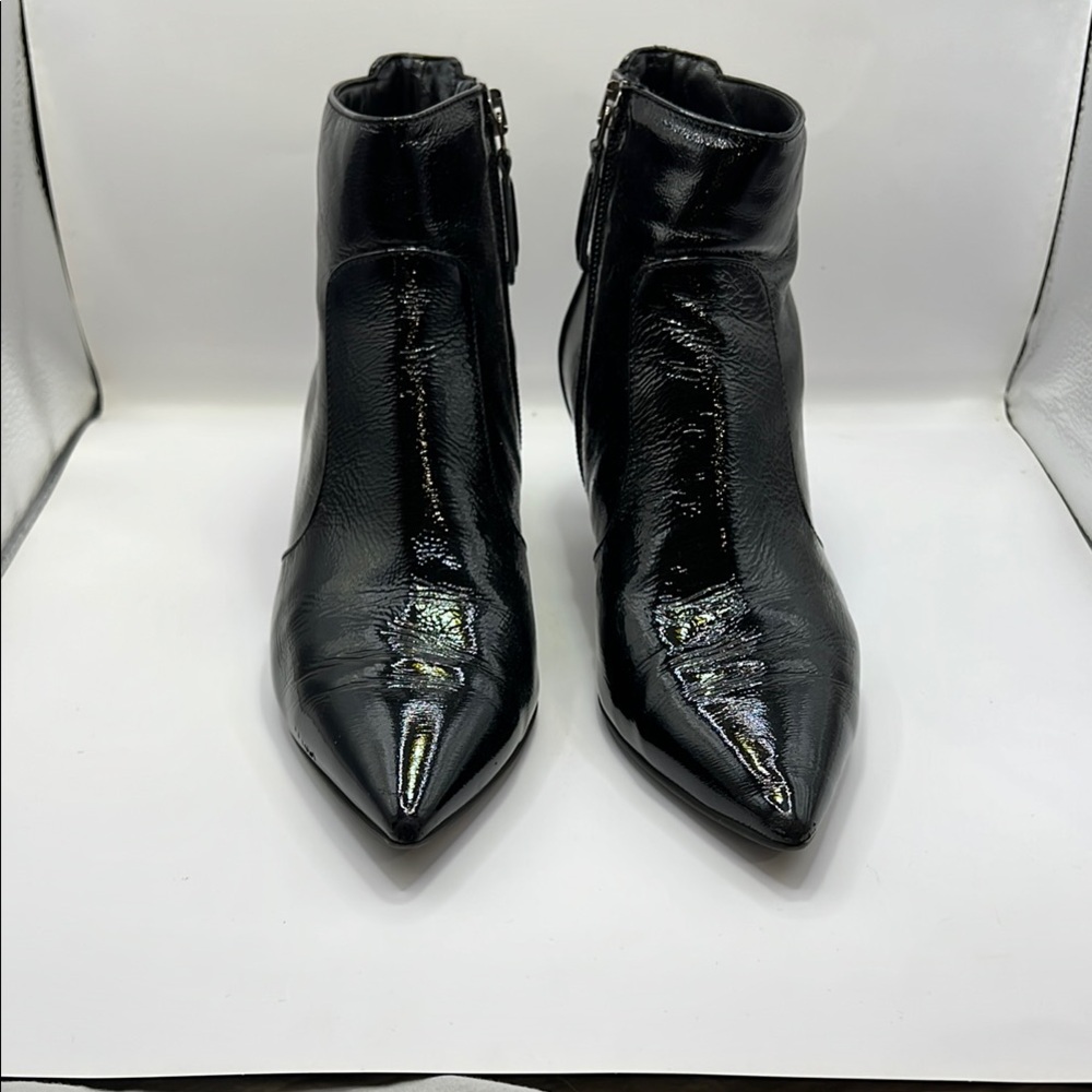 Gorgeous Aquatalia Shiny Black Leather Booties - Look! 👀